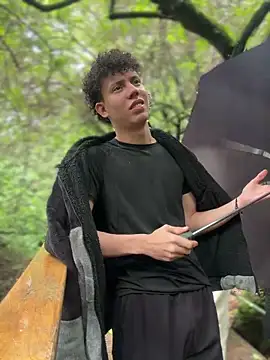 yoursexyjose online show from April 14, 8:09 pm