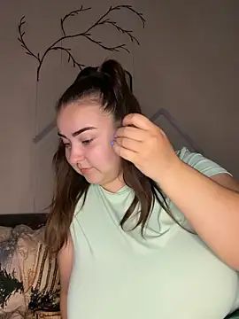 AlyaX X online show from April 6, 12:28 pm