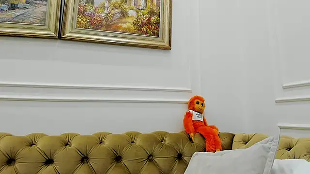 lunahush online show from February 20, 10:21 pm