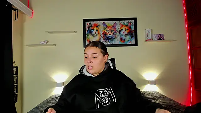 meredit cris23 online show from February 19, 3:17 am