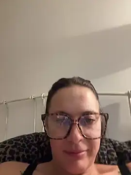 SophieSchmidt online show from April 14, 6:30 pm