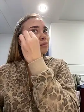 MonicaWestt online show from March 8, 7:01 am