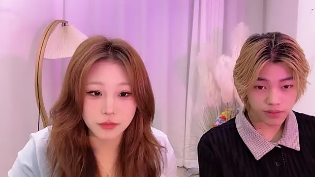 SM JIAJIA ZL online show from April 14, 4:40 pm