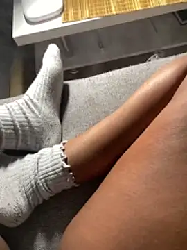 sexybitchandhotdick online show from February 13, 11:17 pm