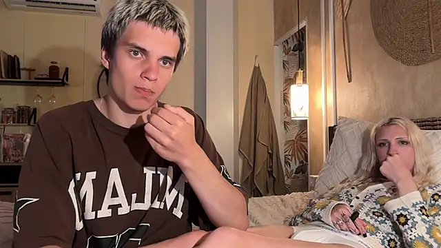 twl8vibe online show from April 21, 1:42 am