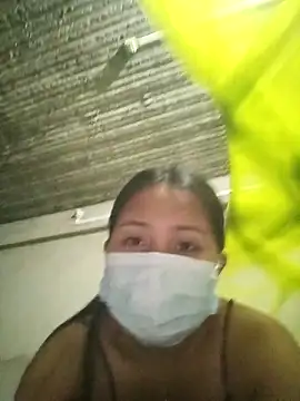 Hassina 456 online show from May 4, 1:15 pm