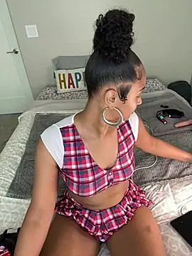 Jamalyce online show from February 6, 8:34 pm