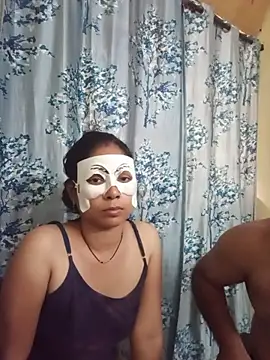 pinkbox online show from March 9, 9:34 am