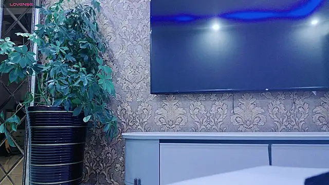 molisss2025 online show from March 9, 4:43 pm