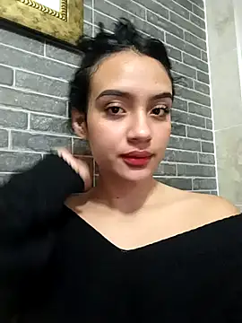 cynliu online show from February 12, 1:40 am