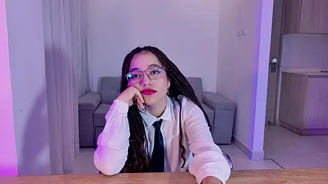 AntonellaBons online show from May 12, 1:03 am