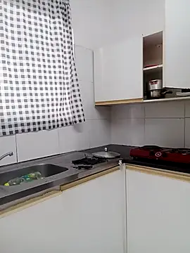 LADY-NESH online show from February 27, 9:09 am