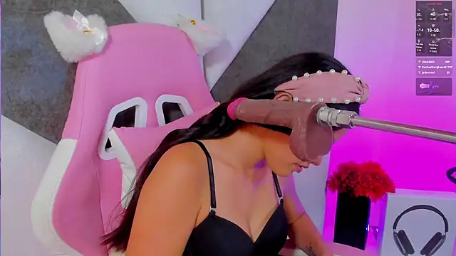 isa kolins online show from February 4, 7:28 pm