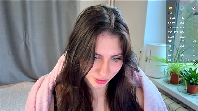 lunawho online show from April 20, 4:26 am