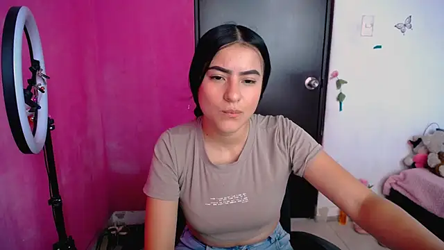 charlotte petit  online show from April 11, 8:01 pm