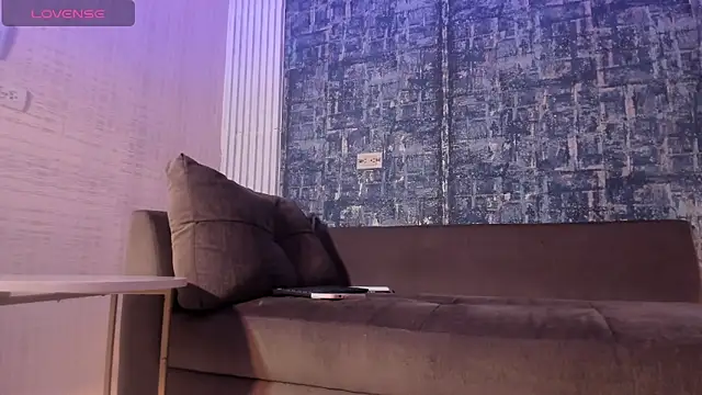 scarlettqueenx online show from February 15, 6:07 pm