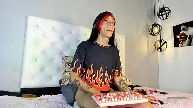 Rose peterson  online show from March 3, 10:05 pm