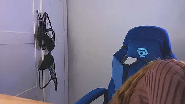 nikapie online show from February 3, 6:22 am