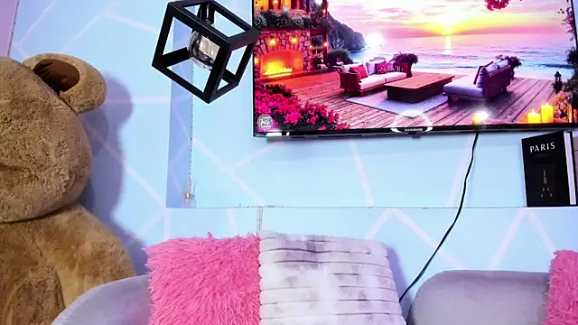 amy noa online show from April 1, 12:55 am