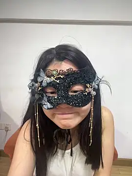 xinxin201201 online show from March 1, 5:45 pm