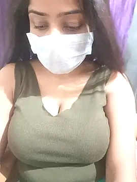 MidnightVibes  online show from March 10, 6:56 pm