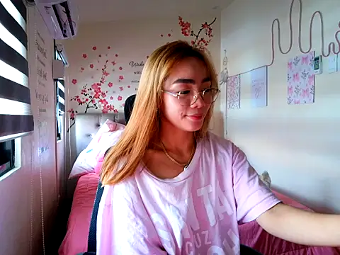 sangkissed92 online show from May 20, 5:37 am