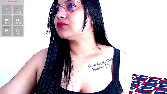 emily-rousee- online show from February 11, 12:50 pm