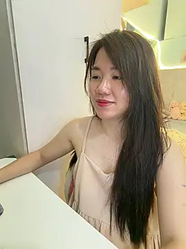 Amy8386 online show from June 13, 9:40 am