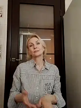 MichelleSolis online show from March 13, 2:40 pm