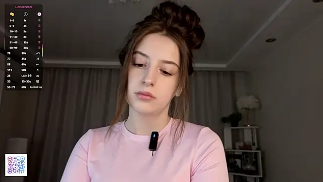 LeanneDinkle online show from April 19, 5:07 am