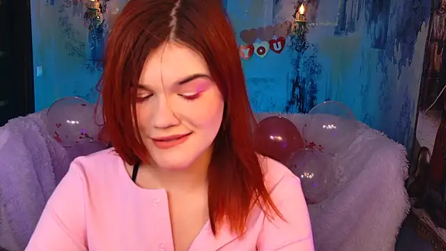 EllieFoxy online show from February 11, 2:40 pm