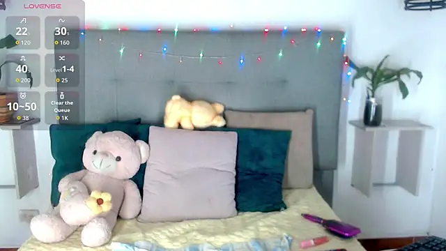 Sophia Valentina online show from April 17, 4:58 am