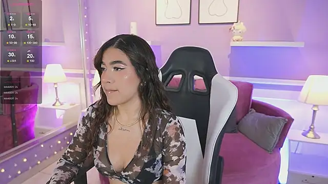 IvyGrabes online show from March 28, 7:24 pm