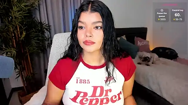 moonhelen online show from March 4, 12:28 am