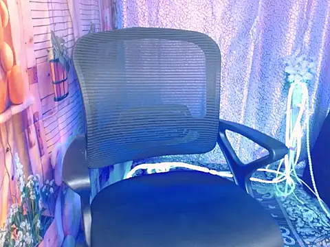 ELIZA 01 online show from April 1, 10:49 am