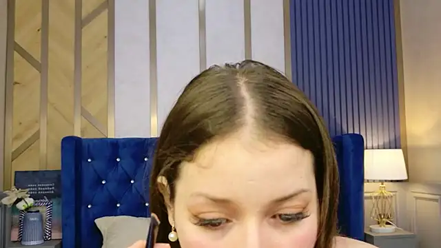 Anora Mills online show from April 1, 5:52 am