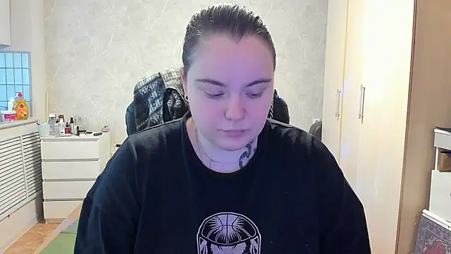 katya idinax online show from February 4, 10:18 am