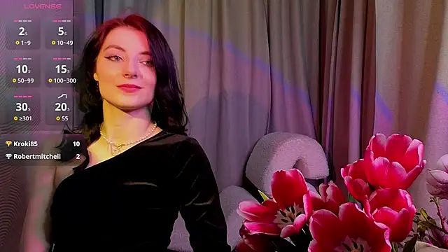 NicoleLuxe online show from March 8, 6:56 pm