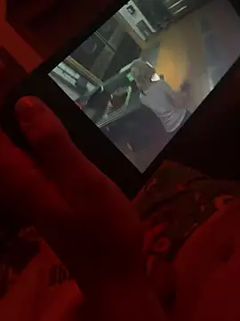 juicygirlandmyfuckboy online show from May 24, 9:19 am