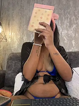 Alahia Betancurr online show from August 6, 2:57 pm
