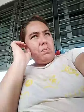 hot girl full online show from February 15, 8:52 pm