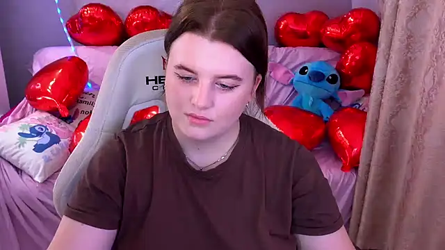 KristiFoxy online show from February 9, 6:37 am