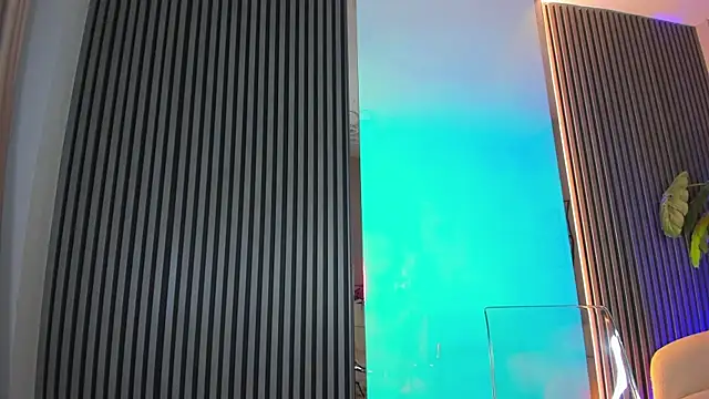 MissObsidian online show from April 3, 8:29 pm