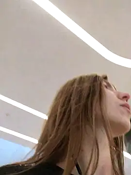 Bubble Chloe online show from February 9, 11:12 am