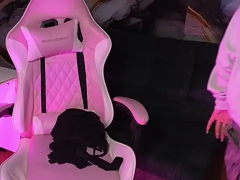  weird sativa online show from March 7, 5:36 am