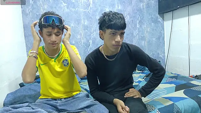 Goodlatinboys2 online show from February 7, 6:01 pm