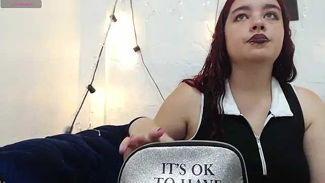 CarolRousee online show from March 22, 6:14 pm