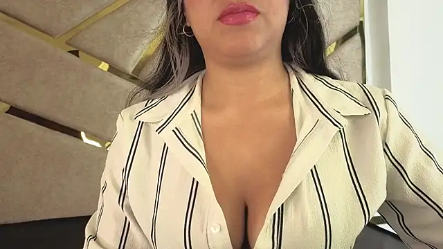 Dahiana Dmour  online show from March 25, 12:41 pm