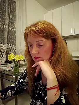 LanaBananaa  online show from April 1, 8:39 pm