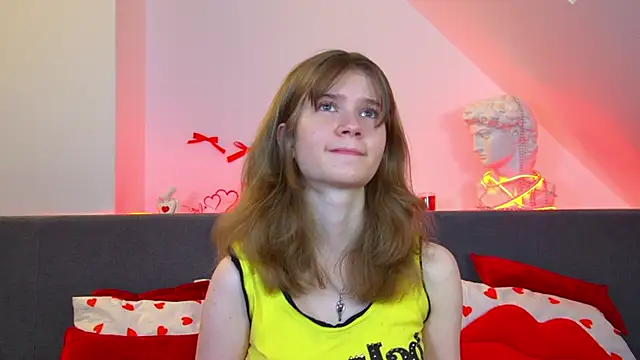 MilaMaelis online show from March 11, 6:32 pm